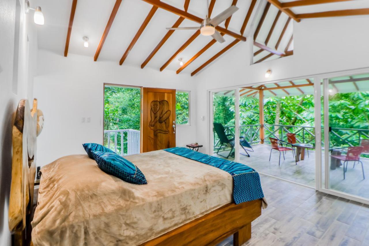 Lost Pools Bungalow Uvita Room photo
